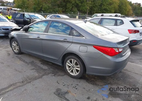 2013 Hyundai Sonata Gls z USA, uszkodzony, nr VIN 5NPEB4AC9DH717702